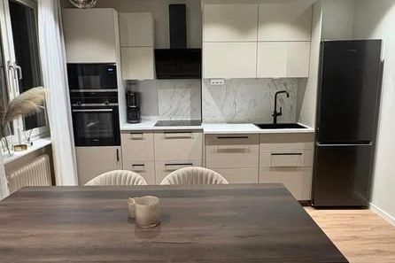 Nyrenoverad 2a i Skönsmon med balkong