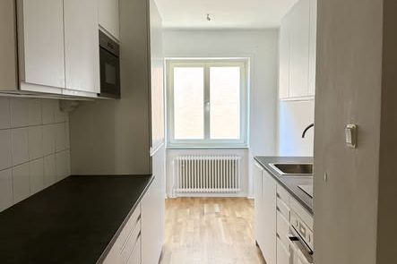 Nyrenoverad 2:a centralt på Smedjegatan