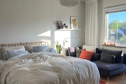 Mysig möblerad etta nära Campus Valla