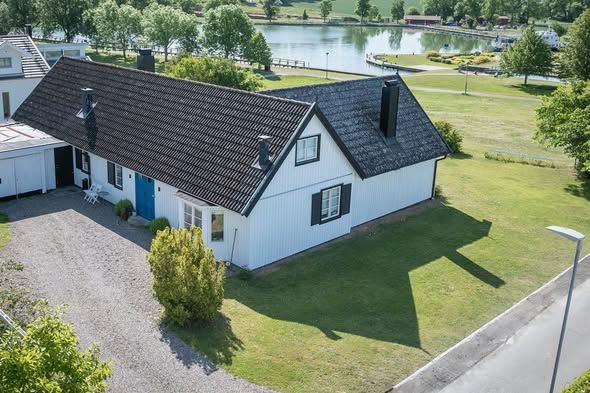Villa vid Bergs slussar med A-läge