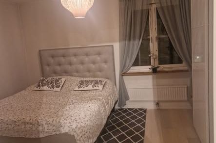 Möblerat rum uthyres i Akalla/Kista
