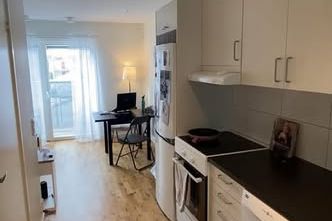 Möblerad studentetta med balkong