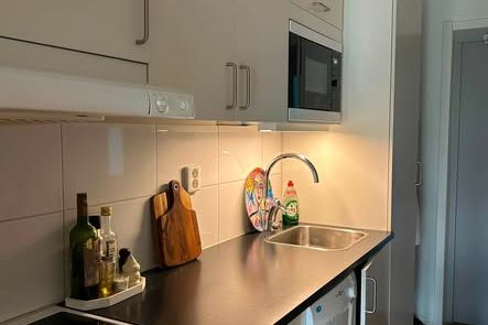 Möblerad 1:a i Tomtebo – allt ingår