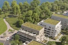 Ny 1:a i Farsta nära sjö & uteplats