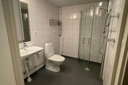 Central 2 RoK med förstahandskontrakt