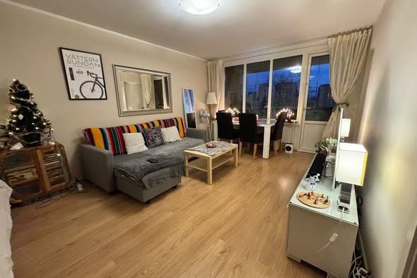 Rum i delad lägenhet Henriksdal