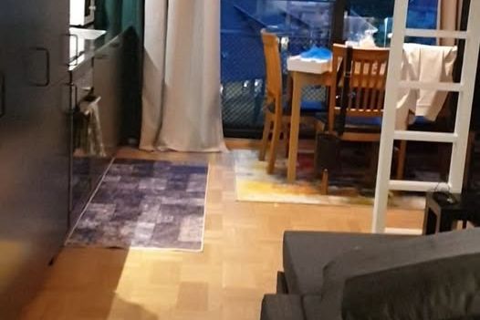 Fräsch 1:a i Sollentuna med möbler