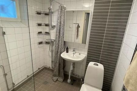 Möblerad 3:a med inglasad balkong i Rinkeby