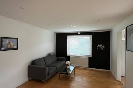 Egen studio 30 kvm i Trångsund