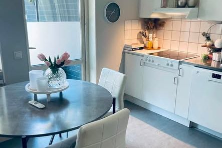 Möblerad 2 rok i T1 med uteplats