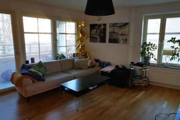 Rum med egen toalett nära Älvsjö