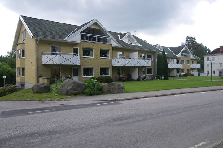 Fräsch 2:a med balkong i Aplared