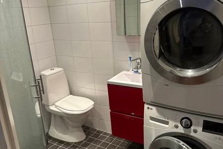 Möblerad 1:a i Hammarbyhöjden med uteplats