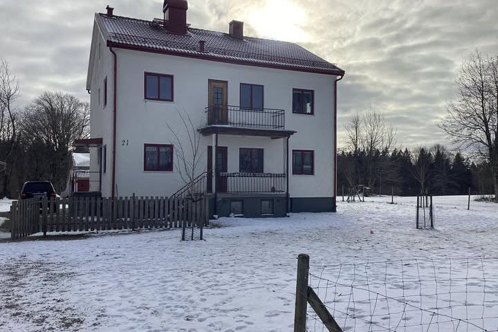 Rymlig 3a med balkong i Viared