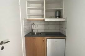 Smart studentlägenhet nära högskolan