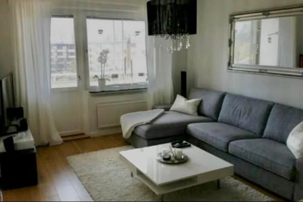 Husby 2a: Möblerad 2a med allt inkl.