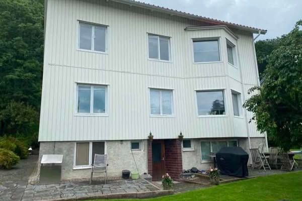 Charmig minilägenhet med terrass i Örgryte