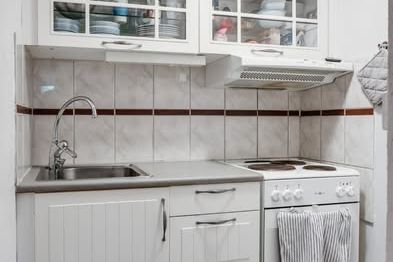 Möblerad etta nära Uppsala universitet