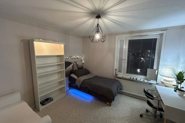 Möblerat rum 18 kvm med egen ingång