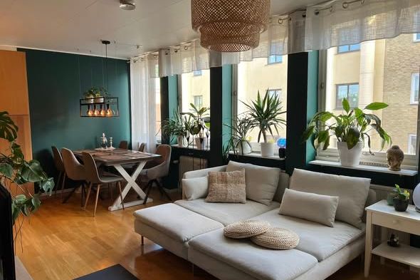 Charmig 2:a i centrum – Förstahandskontrakt