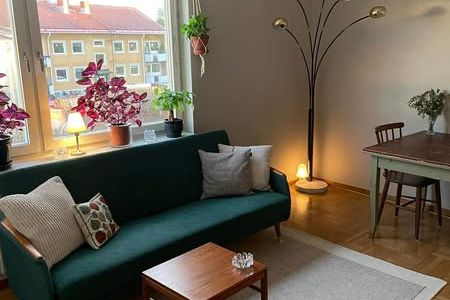 Möblerad 2:a i Haga nära centrum