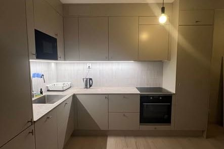 Modern 1 rok i Solna nära Karolinska