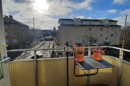 Mysig 2:a i Fålhagen med balkong