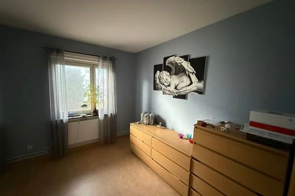 Rum i Hisings Backa nära stad och gym