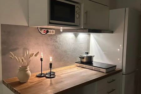 Möblerad 1:a nära Sundbyberg C, allt inkl.