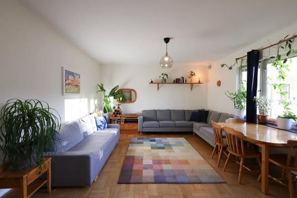 Möblerad 2:a med balkong nära Södermalm