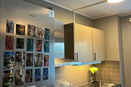 Möblerad 1:a i Sickla – allt ingår