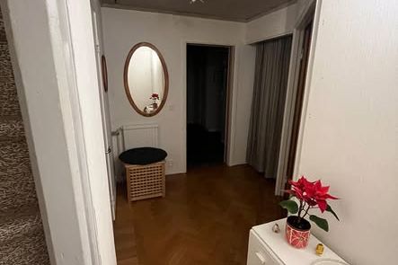 Rum uthyres i Norbby – Nära Högskolan