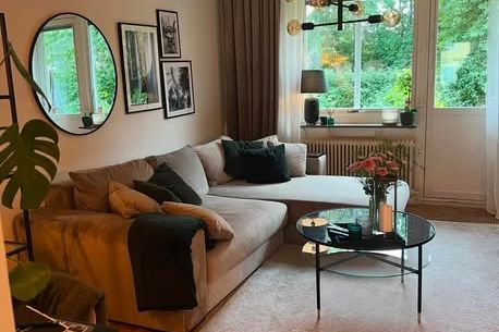 Charmig tvåa i Gamla Enskede med balkong