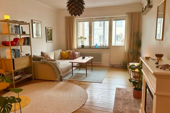 Ljus 2:a 62 kvm med inglasad balkong