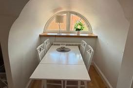 Möblerad 1:a centralt i Örebro