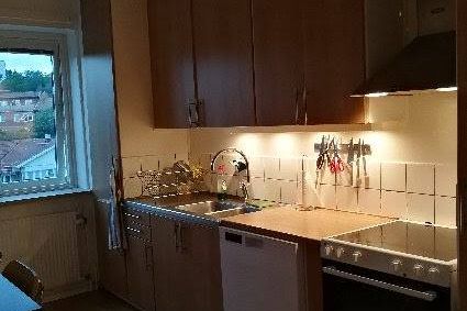 Möblerat rum i Kortedala, nära spårvagn