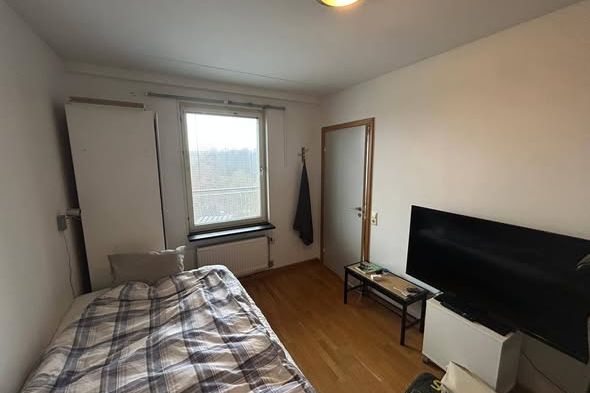 Möblerat rum i etage vid Ullevi