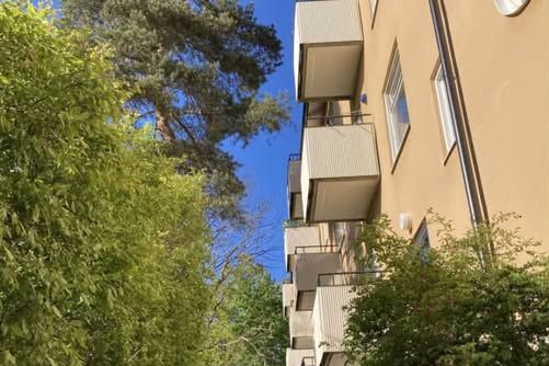 2:a i Hammarbyhöjden med balkong