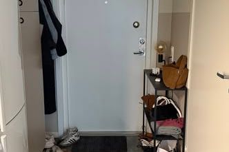 Modern studentetta med uteplats