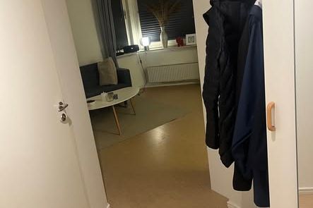 Möblerad studentetta nära Högskolan