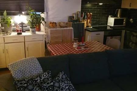 Charmigt hus nära Bro Centrum med allt inkl.