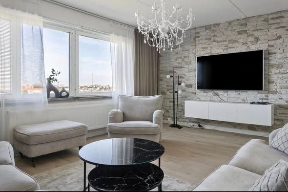 Renoverad 3:a med utsikt & balkong