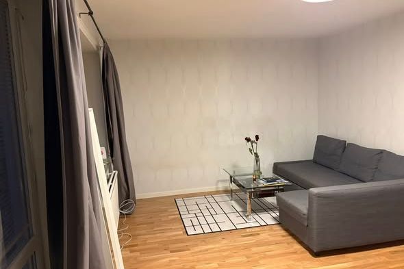Tvåa m balkong i Råcksta, allt ingår
