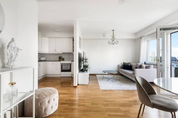 Fräsch 2:a i Kista – Allt ingår!