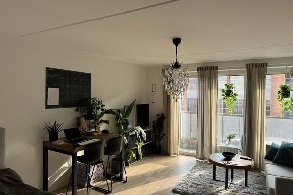 Nyproducerad etta på Södermalm med balkong