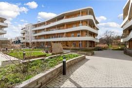 Ljus 2:a med balkong i Hässelby