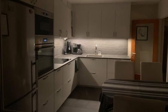 Nyrenoverad 2:a i Kviberg med balkong