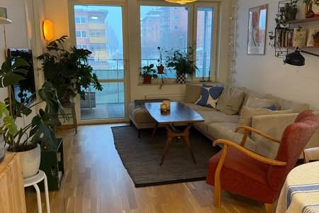 Modern tvåa med balkong nära universitetet