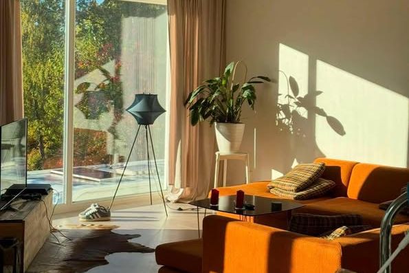 Spacious Room Near Huddinge Center