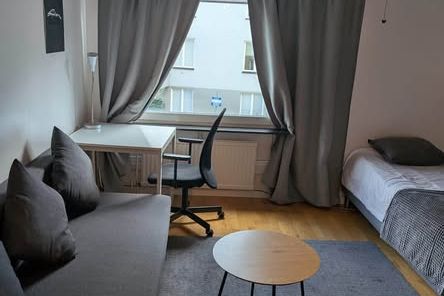 Möblerad 1:a centralt i Uppsala